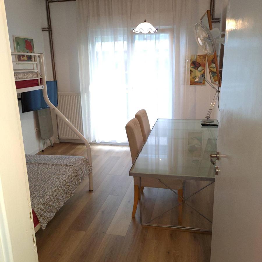 Promenade With Sea View Apartament *